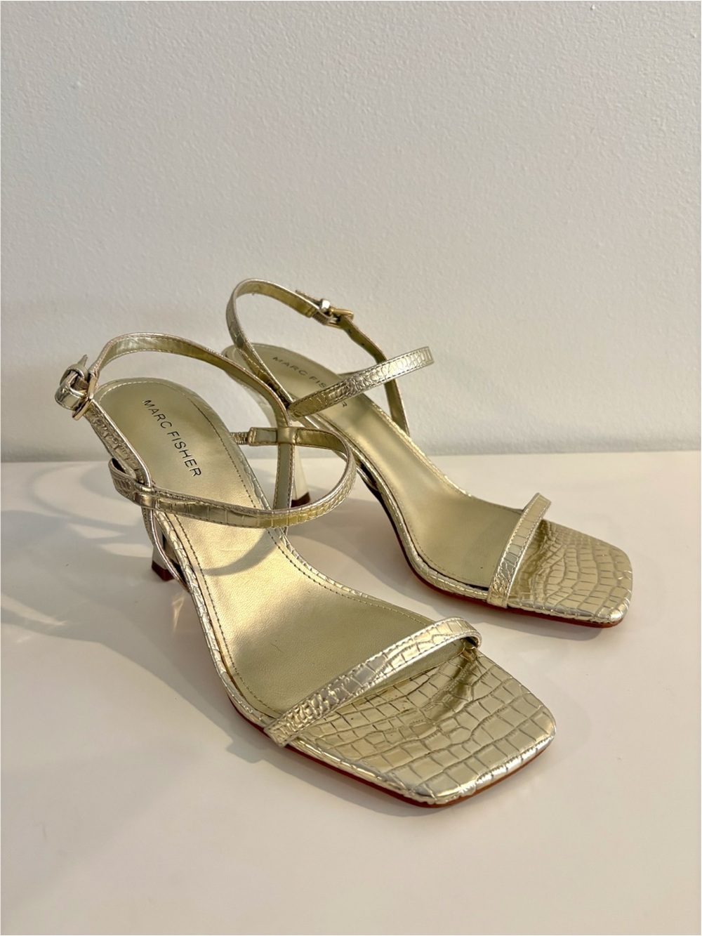 Marc Fisher || Padre Strappy Slingback Heels Sandals Croc Embossed Gold 9